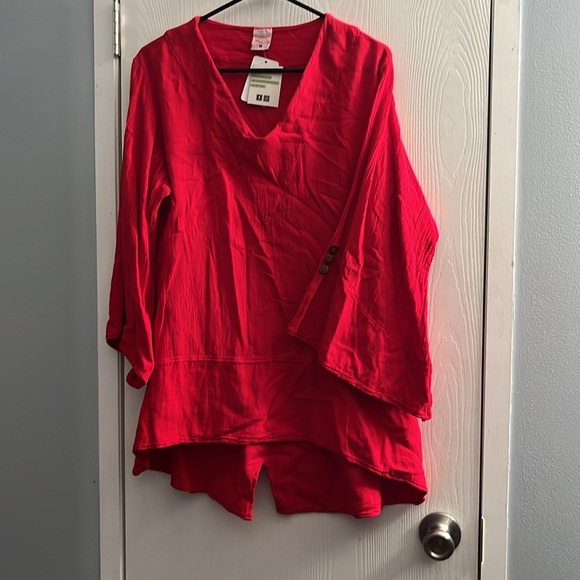 Manta del Lago Tunic with 3/4 Sleeves (Size Medium) - Picture 2 of 6